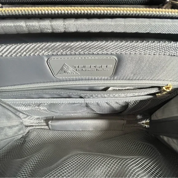 Triforce Metallic Gray Hardshell Cosmetic Case with Top Handle, no strap - Picture 9 of 11